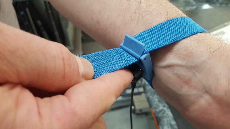 File:Wriststrap04.jpg